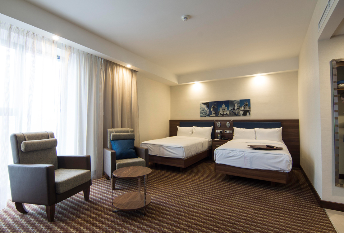 hilton 075