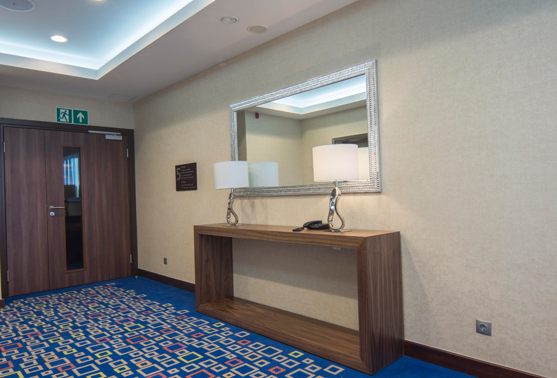 hilton 105